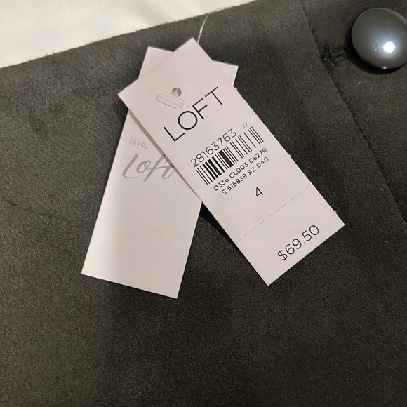 Ann Taylor Loft green suede skirt - Picture 3 of 4